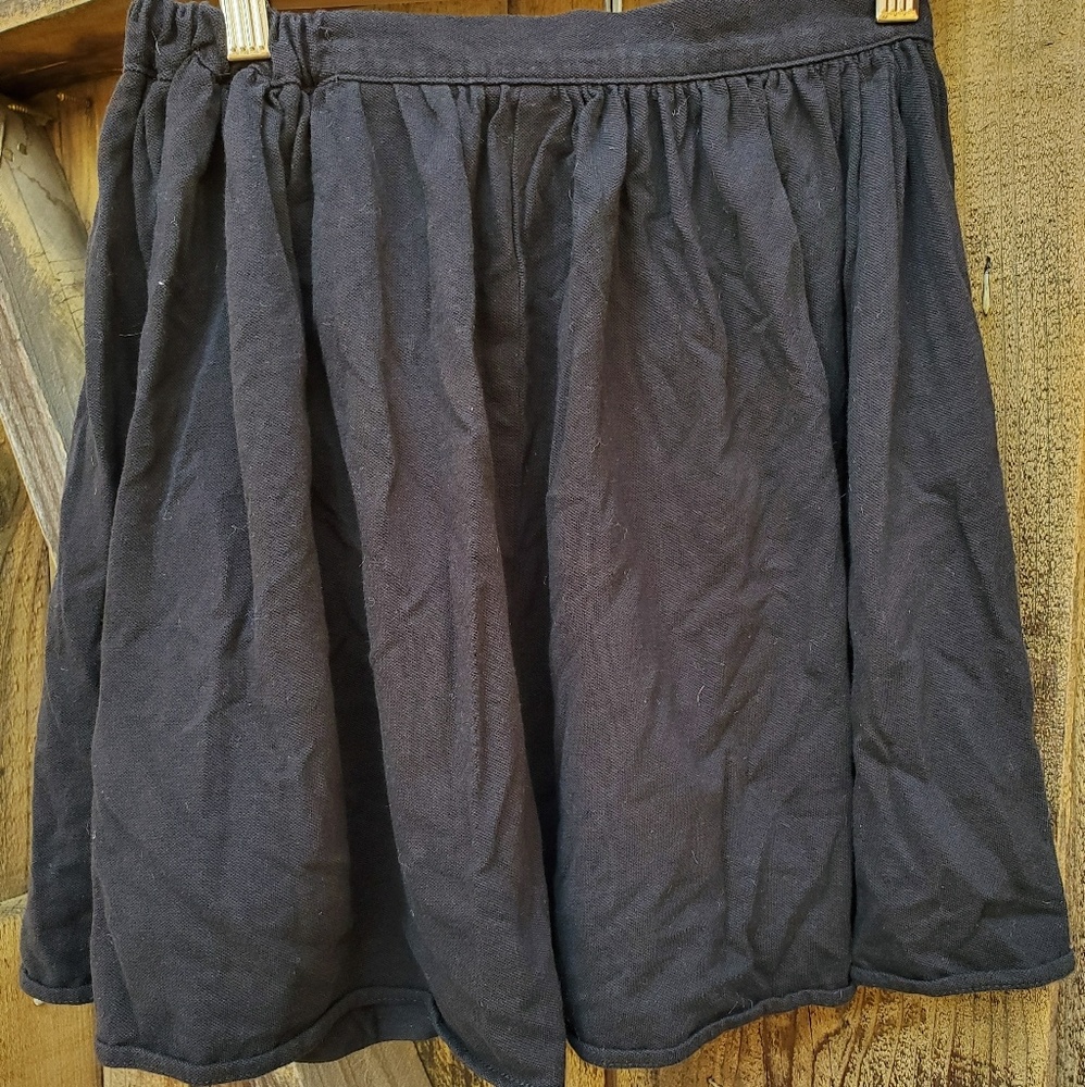 AA black circle/skater skirt